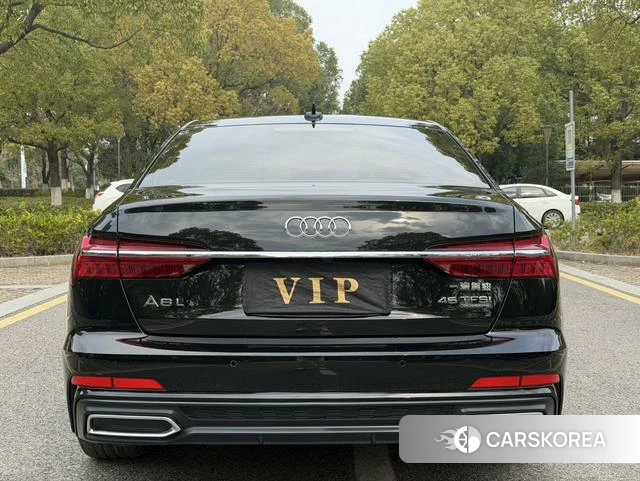 Audi A6L 2022 Черный из Китая, фото 5