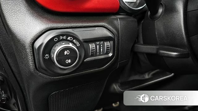 Jeep Wrangler (JL) 2019 Серый из Кореи, фото 5