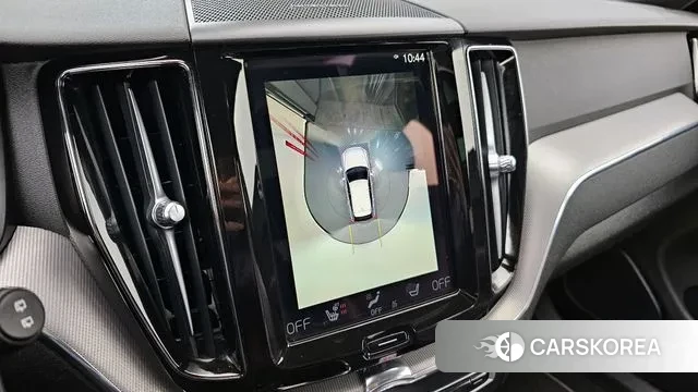 Volvo XC60 second Generation 2021 Белый из Кореи, фото 5