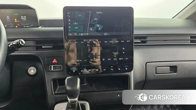 Hyundai Staria 2022 Белый из Кореи, фото 5