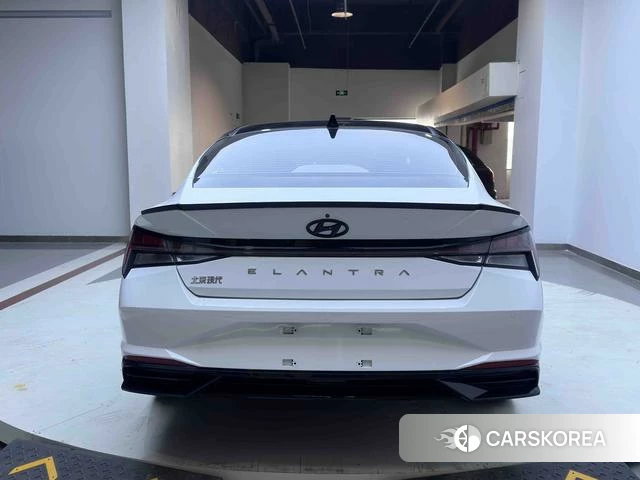 Hyundai Elantra 2021 Белый из Китая, фото 5