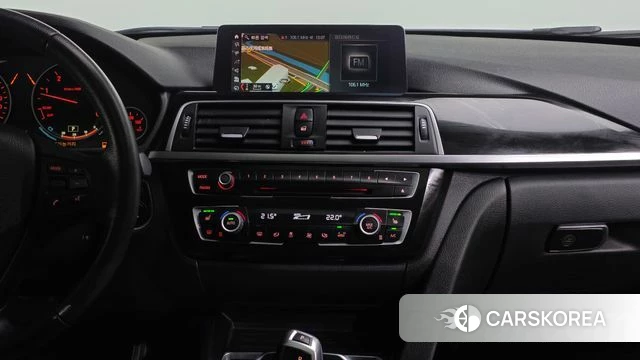 BMW 3 Series (F30) 2018 Белый из Кореи, фото 5