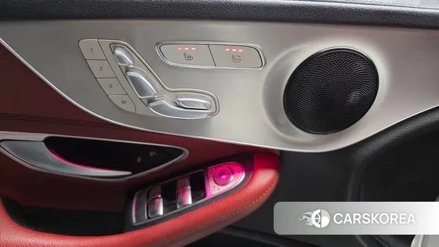 Mercedes-Benz C-Class W205 2023 Белый из Кореи, фото 5