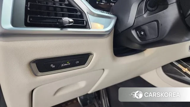 BMW X7 (G07) 2024 Черный из Кореи, фото 5