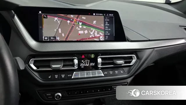 BMW 1 Series (F40) 2023 Белый из Кореи, фото 5