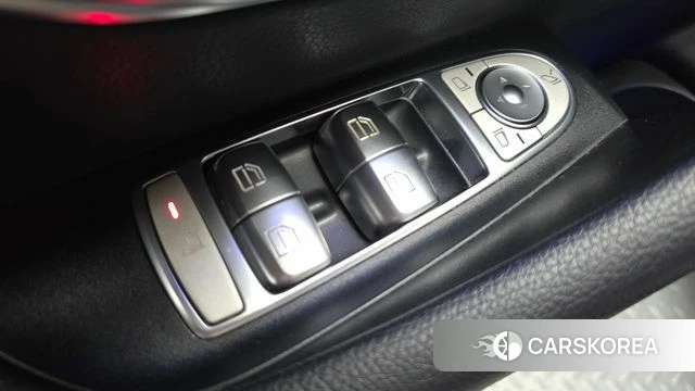 Mercedes-Benz E-Class W213 2021 Черный из Кореи, фото 5