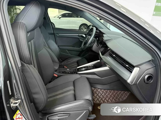 Audi A3 2022 Темно-серый из Китая, фото 5