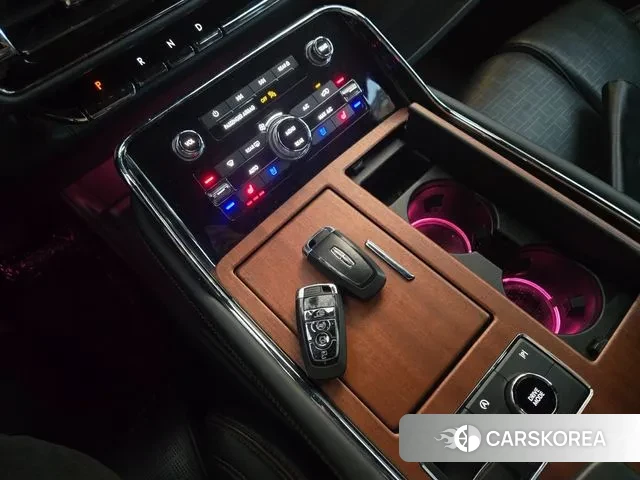 Lincoln Navigator 4th generation 2023 Черный из Кореи, фото 5