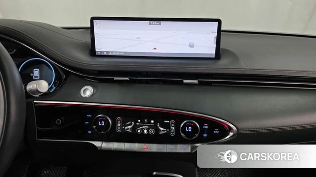 Genesis GV70 2022 Белый из Кореи, фото 5
