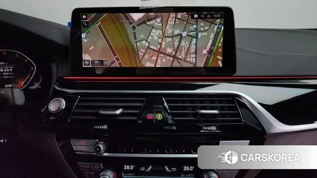 BMW 5 Series (G30) 2022 Белый из Кореи, фото 5