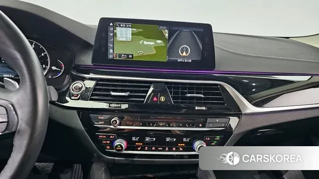 BMW 5 Series (G30) 2018 Белый из Кореи, фото 5