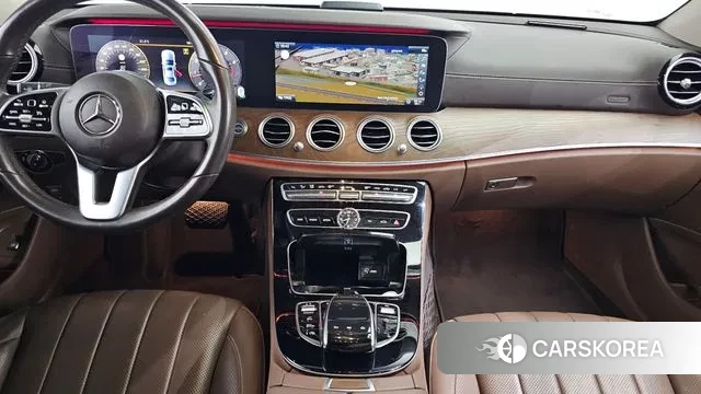 Mercedes-Benz E-Class W213 2019 Черный из Кореи, фото 5