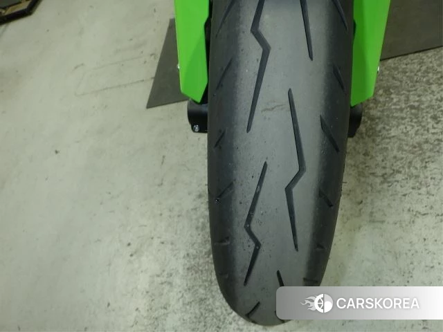 Проданный Kawasaki ZX-6R NINJA ABS 2025 из Японии, фото 5