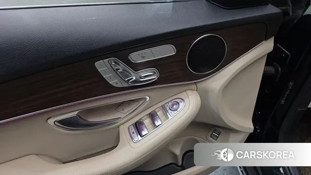Mercedes-Benz C-Class W205 2019 Зеленый из Кореи, фото 5