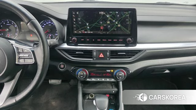 Kia The New K3 2nd generation 2021 Белый из Кореи, фото 5