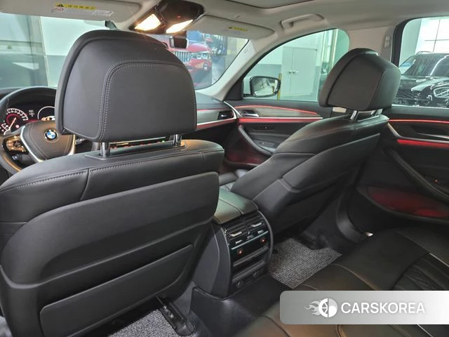 BMW 5 Series (G30) 2019 Белый из Кореи, фото 5