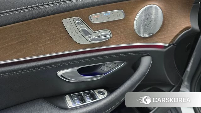 Mercedes-Benz E-Class W213 2020 Серый из Кореи, фото 5