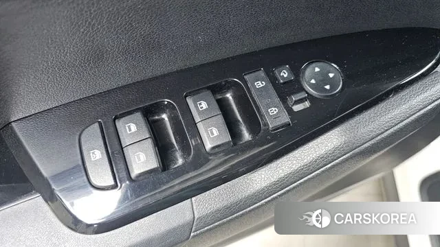 Kia Sportage 5th Generation 2022 Белый из Кореи, фото 5