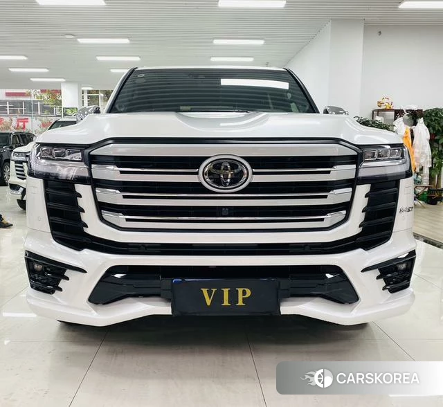 Toyota Land Cruiser (imported) 2025 Белый из Китая, фото 5