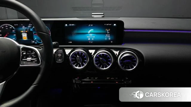 Mercedes-Benz A-Class W177 2022 Белый из Кореи, фото 5