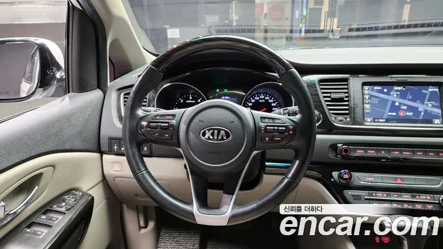 Kia The New Carnival id 2412089 из Кореи 5