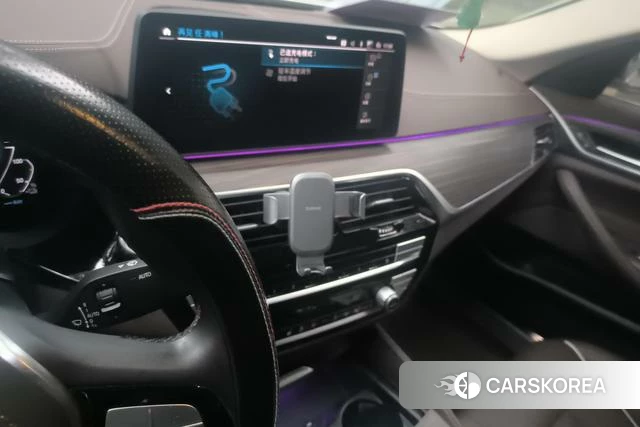 BMW 5 series PHEV 2021 Белый из Китая, фото 5