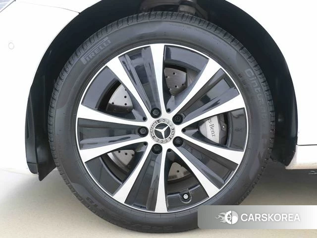 Mercedes-Benz E-class PHEV 2023 Белый из Китая, фото 5