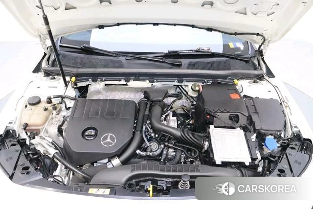 Mercedes-Benz Class A 2022 Белый из Китая, фото 5