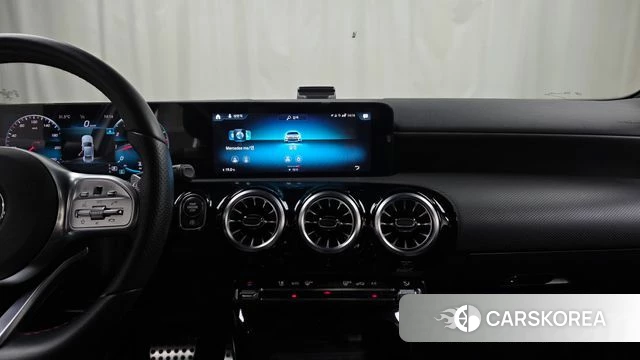 Mercedes-Benz A-Class W177 2021 Белый из Кореи, фото 5