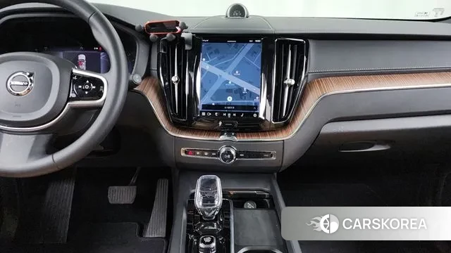 Volvo XC60 second Generation 2024 Черный из Кореи, фото 5