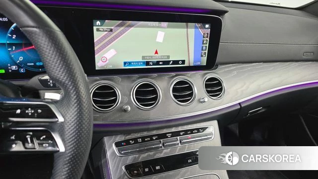 Mercedes-Benz E-Class W213 2021 Белый из Кореи, фото 5