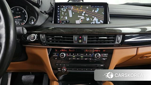 BMW X6 (F16) 2018 Черный из Кореи, фото 5