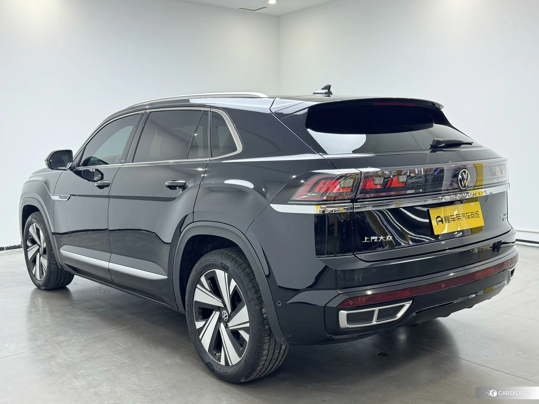 Volkswagen Tourang 2023 Черный из Китая, фото 5