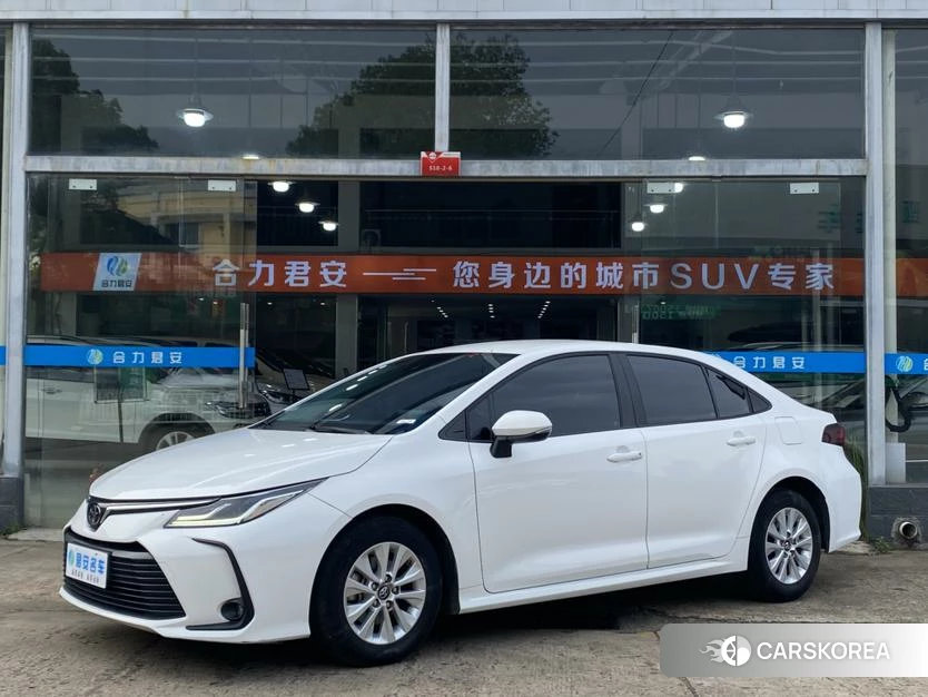 Toyota Corolla 2021 Белый из Китая, фото 5