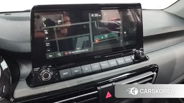 Kia Seltos 2021 Серебристо-серый из Кореи, фото 5