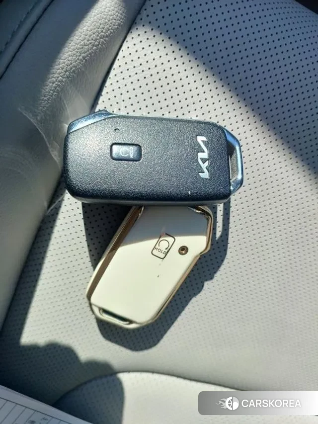 Kia Sportage 5th Generation 2023 Белый из Кореи, фото 5