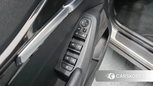 Kia Seltos 2022 Белый из Кореи, фото 5