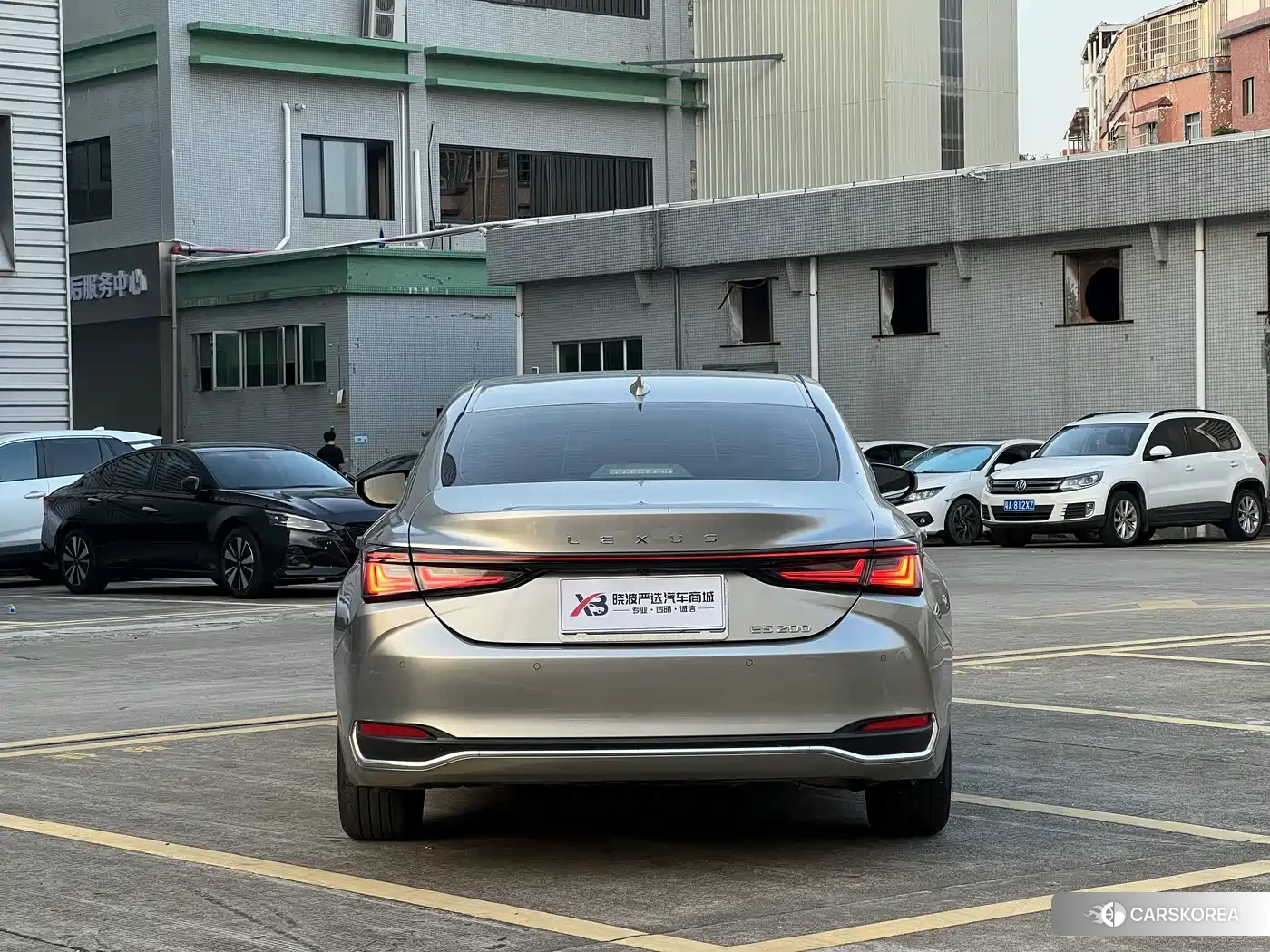 Lexus ES 2024 Silver/gray из Китая, фото 6