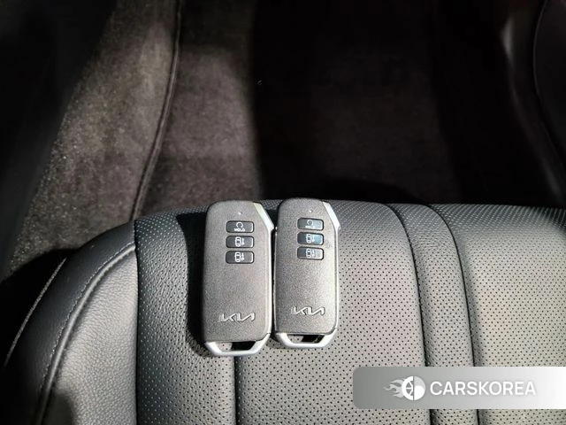 Kia K8 2023 Черный из Кореи, фото 5