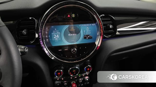 Mini Cooper 2023 Черный из Кореи, фото 5