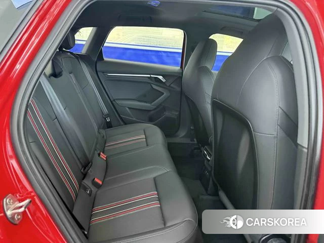 Audi A3 2023 Красный из Китая, фото 5