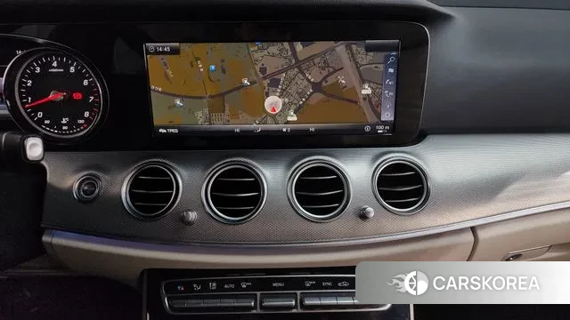 Mercedes-Benz E-Class W213 2018 Белый из Кореи, фото 5