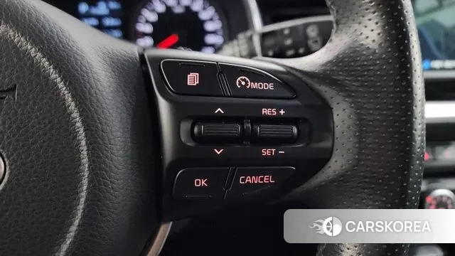 Kia Stonic 2018 Белый из Кореи, фото 5