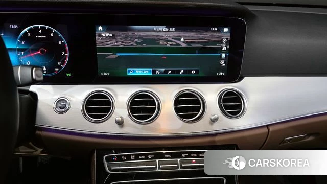 Mercedes-Benz E-Class W213 2021 Синий из Кореи, фото 5