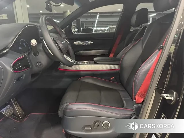 Genesis GV70 2021 Черный из Кореи, фото 5