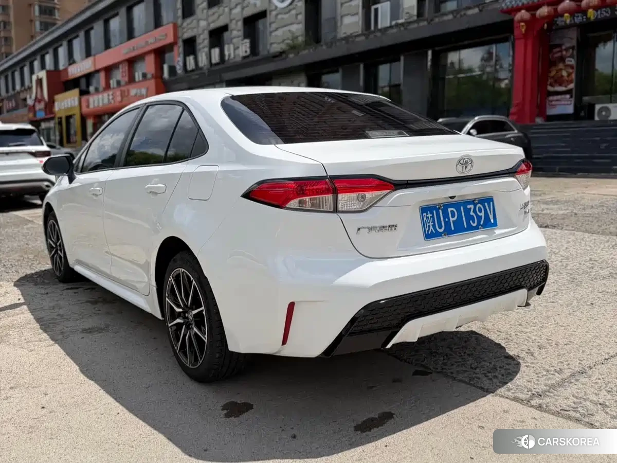 Toyota Levin 2023 Белый из Китая, фото 5