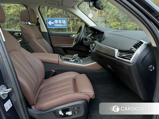 BMW X5 (imported) 2021 Темно-серый из Китая, фото 5