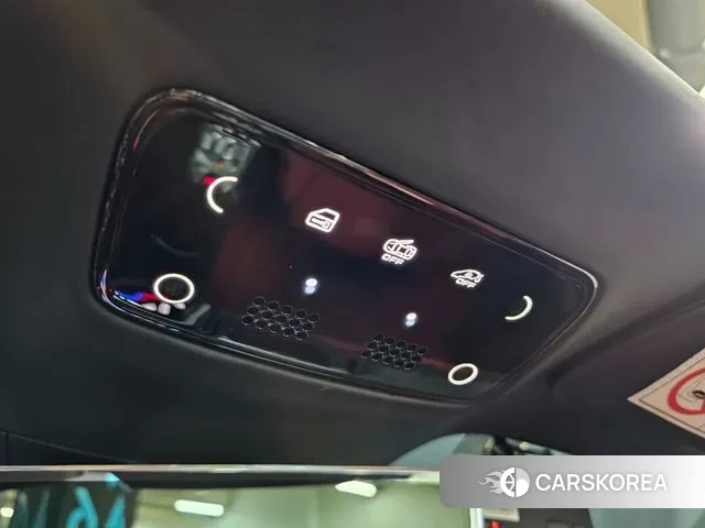 Ferrari SF90 Spider 2023 Белый из Кореи, фото 5