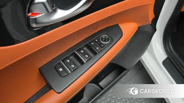 Kia The New K3 2nd generation 2021 Белый из Кореи, фото 5