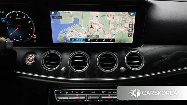 Mercedes-Benz E-Class W213 2023 Черный из Кореи, фото 5
